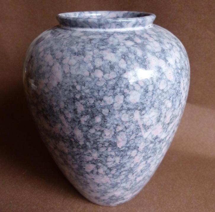 Vintage vaas jaren '80 grijs roze 991 Duits? Nederlands?, Huis en Inrichting, Woonaccessoires | Vazen, Gebruikt, Overige kleuren