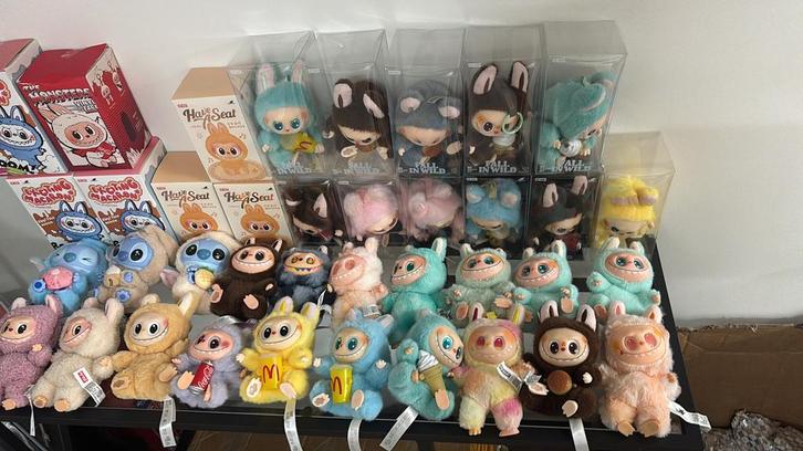 Labubu Have a Seat / Macaron / Big Into Energy op Voorraad, Kinderen en Baby's, Speelgoed | Knuffels en Pluche, Nieuw, Overige typen
