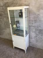Vintage stalen dokterskast | medicijnkast | ziekenhuiskast, Ophalen, Gebruikt, Met hangruimte, 50 tot 100 cm