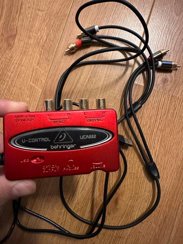 Behringer UCA222 Audio Interface - Perfect voor opnames!, Muziek en Instrumenten, Midi-apparatuur, Gebruikt, Ophalen of Verzenden