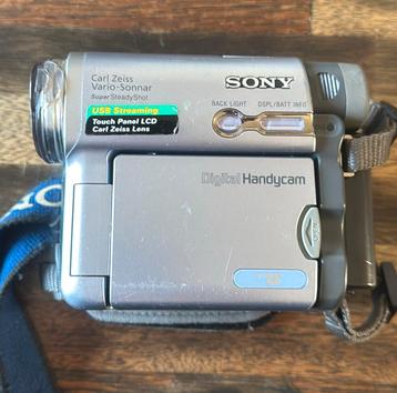 Sony Digital Handycam DCR-TRV12E beschikbaar voor biedingen