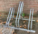 Fietsenrek (degelijke), verzinkt en voor 3  fietsen., Ophalen of Verzenden, Zo goed als nieuw