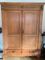 Antieke eiken kast , bieden kan tot 10  december., Ophalen