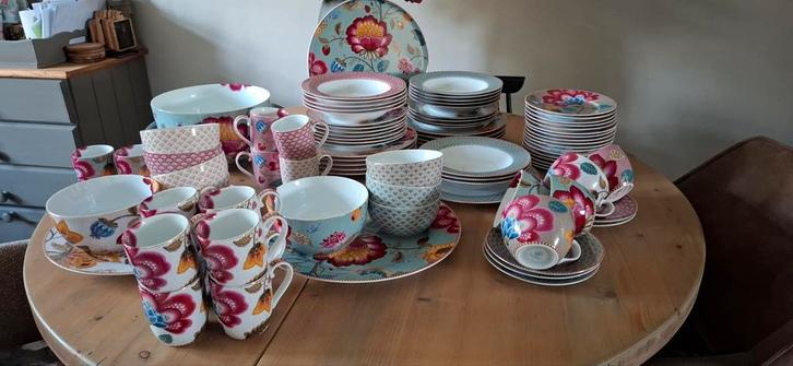 90 delig servies van PIP Studio FLORAL FANTASY, Huis en Inrichting, Keuken | Servies, Zo goed als nieuw, Compleet servies, Overige stijlen