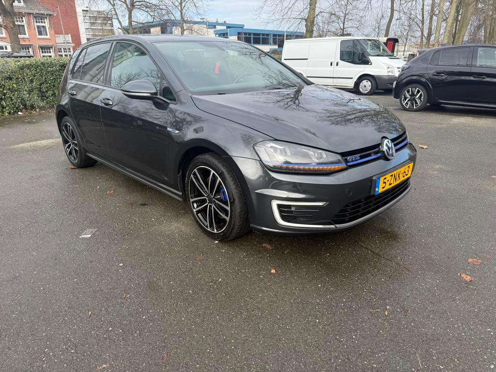 Volkswagen Golf 7 1.4 TSI GTE 5D 2015 Grijs, Auto's, Euro 6, 4 cilinders, 1395 cc, 1499 kg