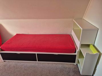 Ikea Eenpersoonsbed met Kast en Lades beschikbaar voor biedingen