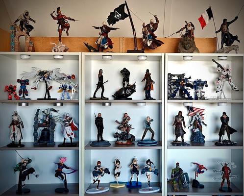 MEGA Collectie Figures, Statues, Anime, Games, Movies!, Verzamelen, Poppetjes en Figuurtjes, Zo goed als nieuw, Ophalen of Verzenden