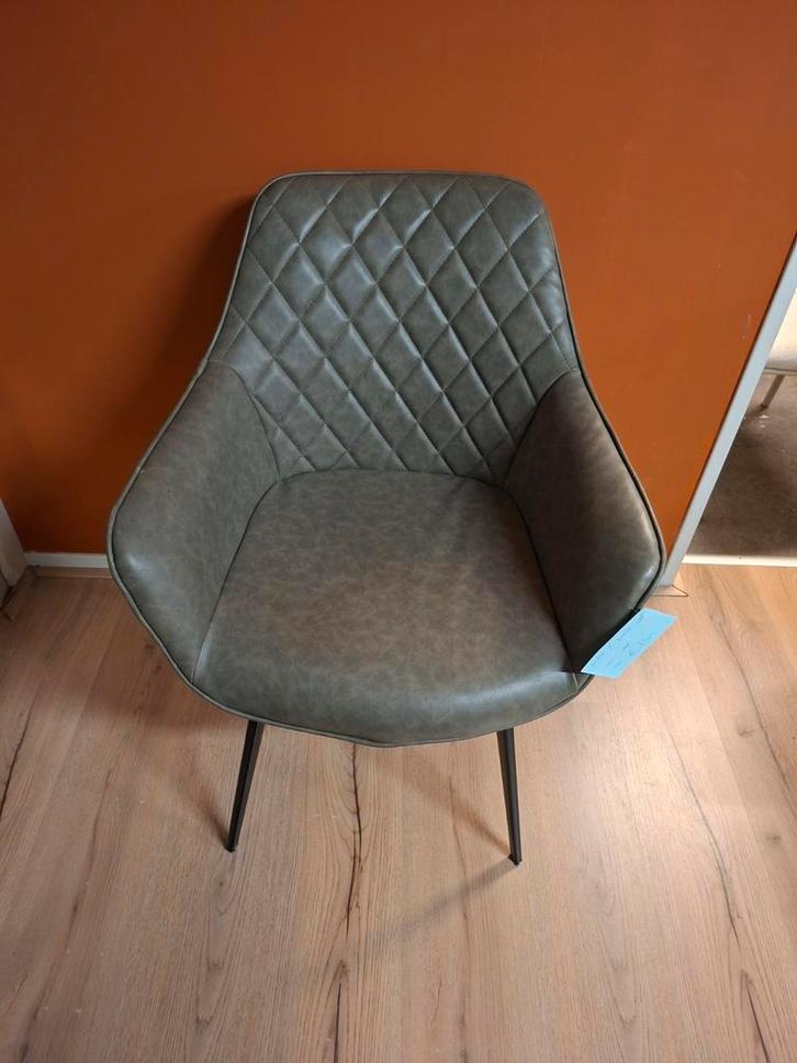 Kave Home Amira eetkamerstoel - Kunstleer, Huis en Inrichting, Stoelen, Zo goed als nieuw, Eén, Metaal, Grijs, Ophalen