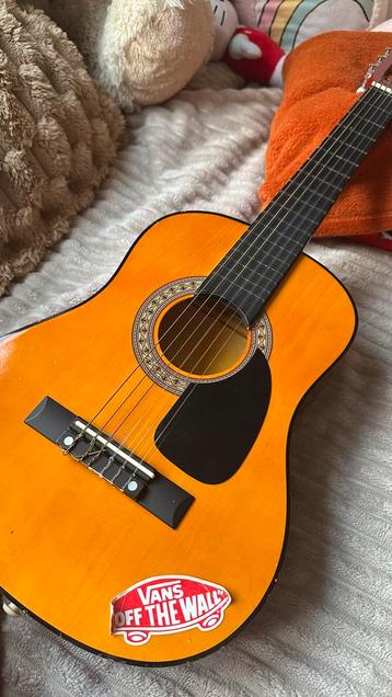 Kindergitaar - Ideaal voor beginners! beschikbaar voor biedingen