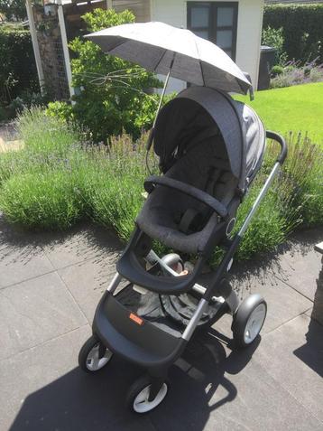 Stokke kinderwagen beschikbaar voor biedingen