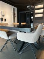 Zwarte eettafel + 6 draaistoelen, 100 tot 150 cm, 200 cm of meer, Ophalen of Verzenden, Zo goed als nieuw
