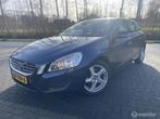 Volvo V60 1.6 T3 Momentum, Auto's, Volvo, Voorwielaandrijving, Gebruikt, 4 cilinders, 150 pk