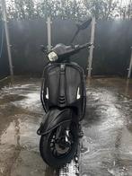 Vespa Sprint Notte | Mat zwart | 2019 | Goed onderhouden!, Fietsen en Brommers, Scooters | Vespa, Ophalen, Zo goed als nieuw, Benzine