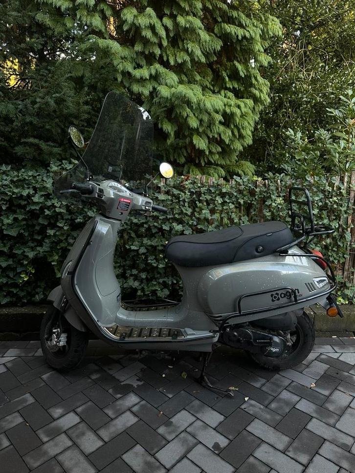 AGM vx50i Nardo grey, Fietsen en Brommers, Overige Fietsen en Brommers, Gebruikt, Ophalen