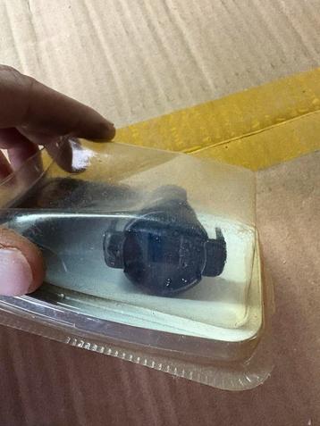 Ford Carterschroef - Plastic beschikbaar voor biedingen