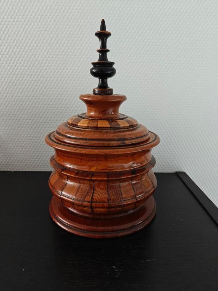 Antieke notenhouten tabakspot, Antiek en Kunst, Antiek | Overige Antiek, Ophalen of Verzenden