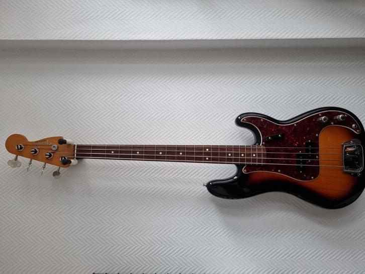 Fender Vintera II 60s Precision Bass sunburst (koop of ruil), Muziek en Instrumenten, Snaarinstrumenten | Gitaren | Bas, Zo goed als nieuw