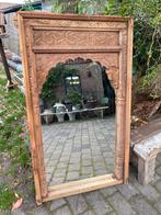 Toffe spiegel met mooi houtsnijwerk., Huis en Inrichting, Woonaccessoires | Spiegels, Ophalen, Zo goed als nieuw, Nvt, 75 tot 100 cm