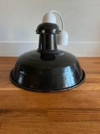 Vintage geëmailleerde hanglamp, Huis en Inrichting, Lampen | Hanglampen, Gebruikt, Vintage, Ophalen of Verzenden, Minder dan 50 cm