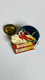 Douwe Egberts skiën pin, Verzamelen, Speldjes, Pins en Buttons, Ophalen of Verzenden, Zo goed als nieuw, Overige onderwerpen