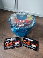 Nieuwe BBQ Bucket + Aanmaakblokjes, Tuin en Terras, Barbecue-accessoires, Ophalen of Verzenden, Nieuw, Samba