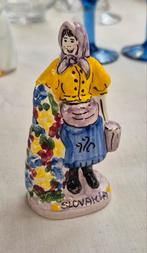 Slowakije Poppetje Souvenir, Ophalen of Verzenden, Gebruikt, Overige materialen, Mensenbeeld