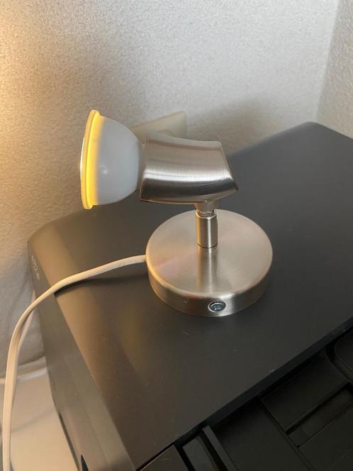 Modern leeslampje/spot in rvs, inclusief lichtbron, Huis en Inrichting, Lampen | Wandlampen, Zo goed als nieuw, Metaal, Ophalen of Verzenden