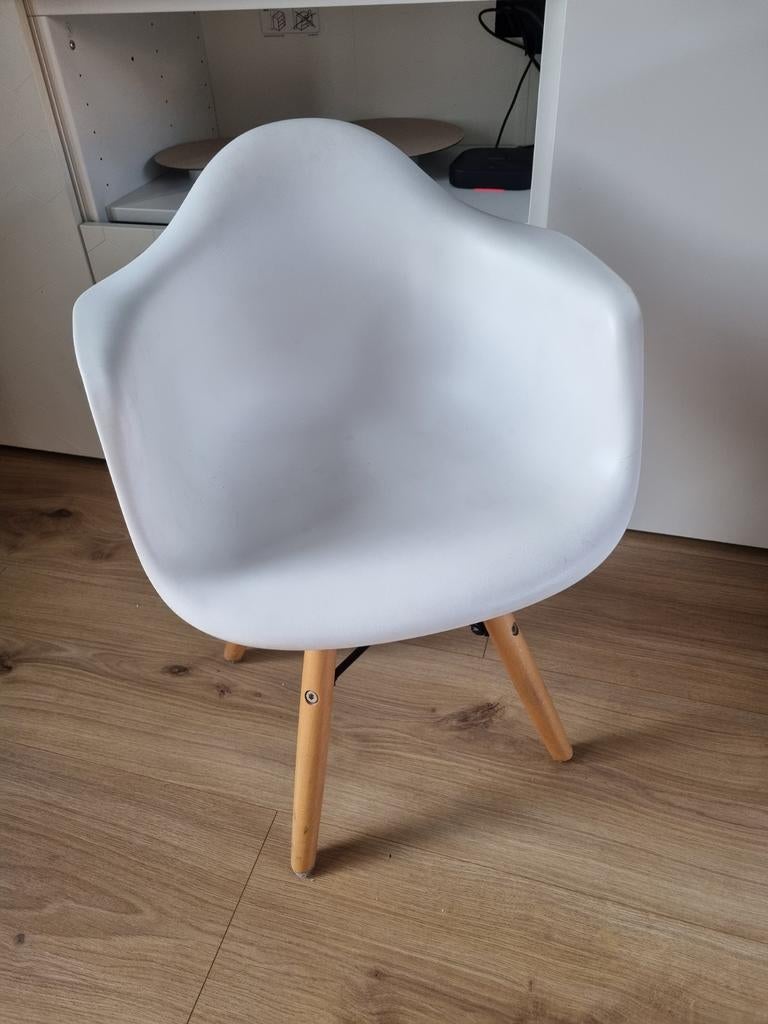 Leuk kinderstoeltje kuipstoel, Kinderen en Baby's, Ophalen of Verzenden, Zo goed als nieuw, Stoel(en)