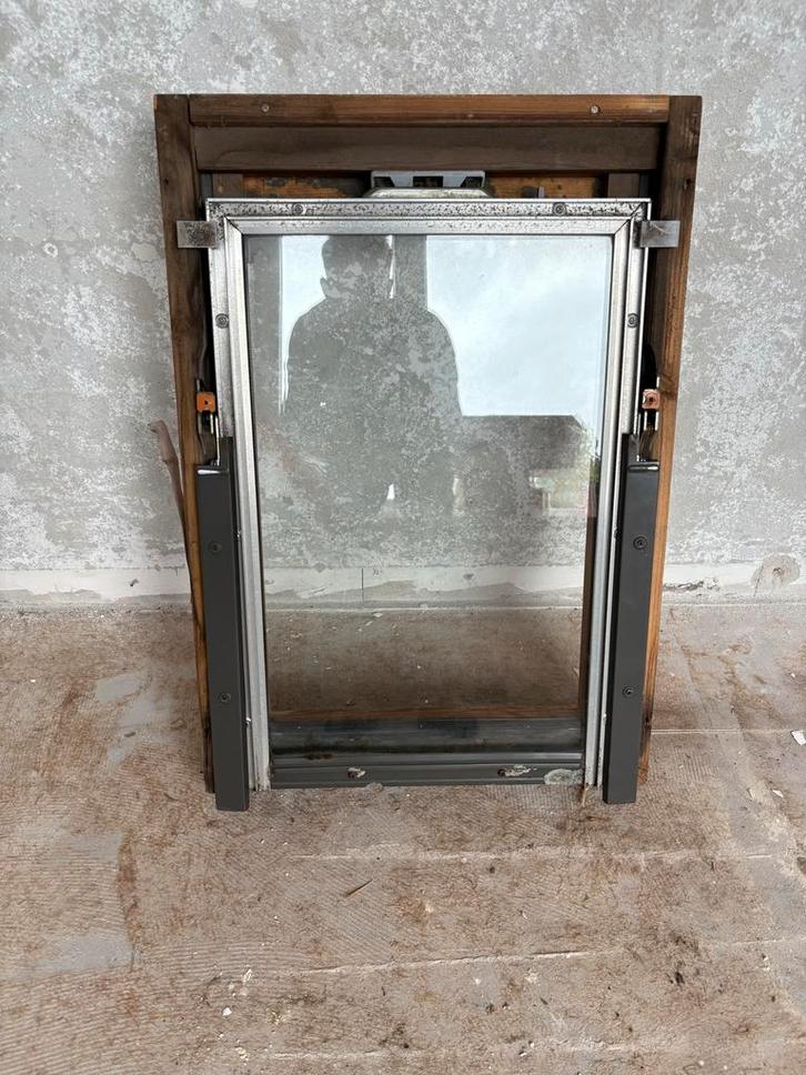 Velux Dakraam 55x78 - Gebruikt, Doe-het-zelf en Verbouw, Deuren en Horren, Gebruikt, Overige typen, Minder dan 200 cm, Minder dan 80 cm