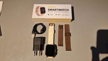 Smartwatch Avalue in doos met oplader en 2 bandjes beschikbaar voor biedingen