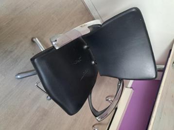 Stoelen ( kapper) gratis 