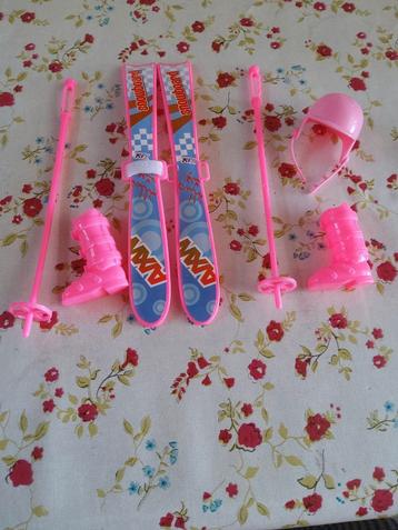 Barbie Ski Set Roze beschikbaar voor biedingen