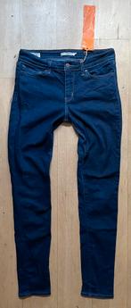 Levi’s Levi 711 Skinny jeans spijkerbroek W28 L32, Kleding | Dames, Levi’s, Ophalen of Verzenden, Blauw, W28 - W29 (confectie 36)