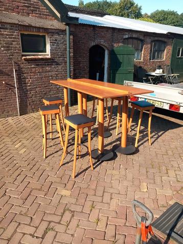 Houten Bar Tafel met 6 Barkrukken - Beuken beschikbaar voor biedingen