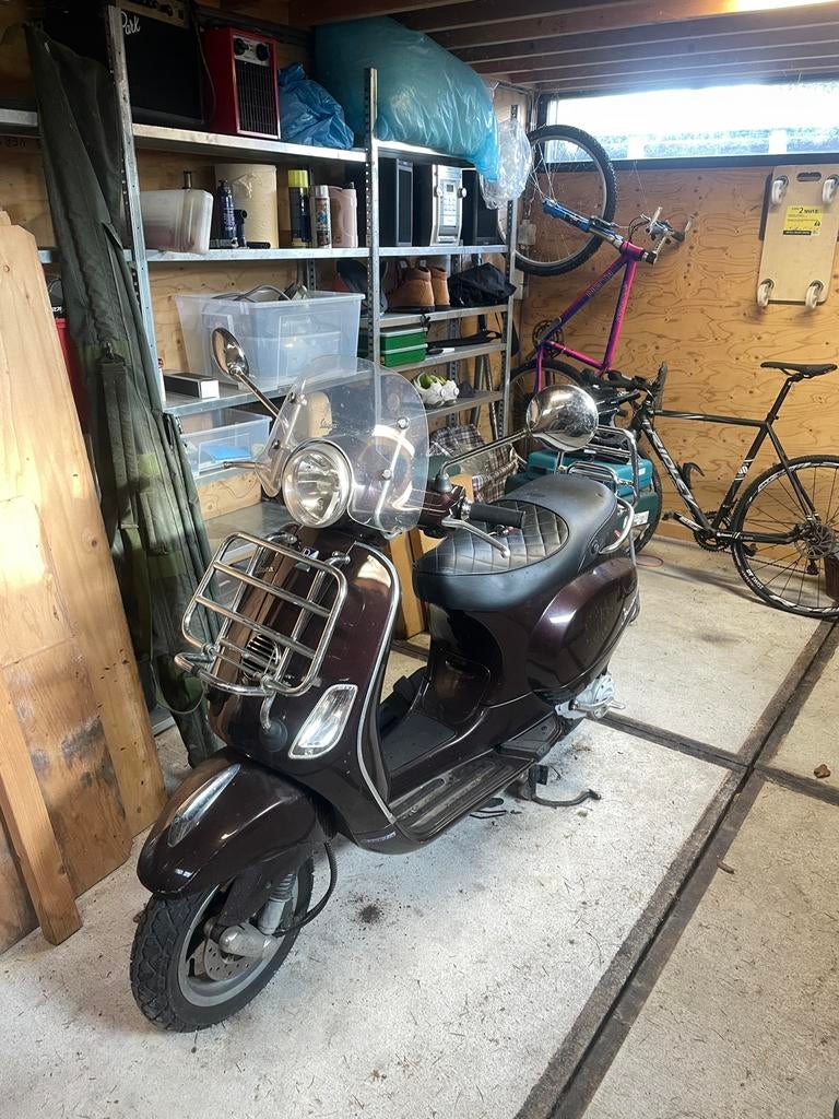 Vespa LX50 4T, Fietsen en Brommers, Scooters | Vespa, Gebruikt, Vespa LX, Maximaal 25 km/u, Benzine, Ophalen