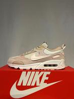 NIEUW! Maat 42 - Nike Air Max 90 Futura Barely Rose White, Kleding | Dames, Schoenen, Verzenden, Nike, Nike, Nike