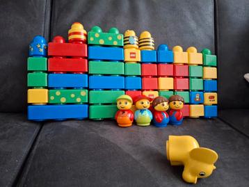 Duplo Primo 53 stuks blokken, poppetjes en olifant beschikbaar voor biedingen