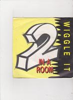 7" Single 2 In A Room - Wiggle iit, Cd's en Dvd's, Ophalen of Verzenden, Zo goed als nieuw, Dance