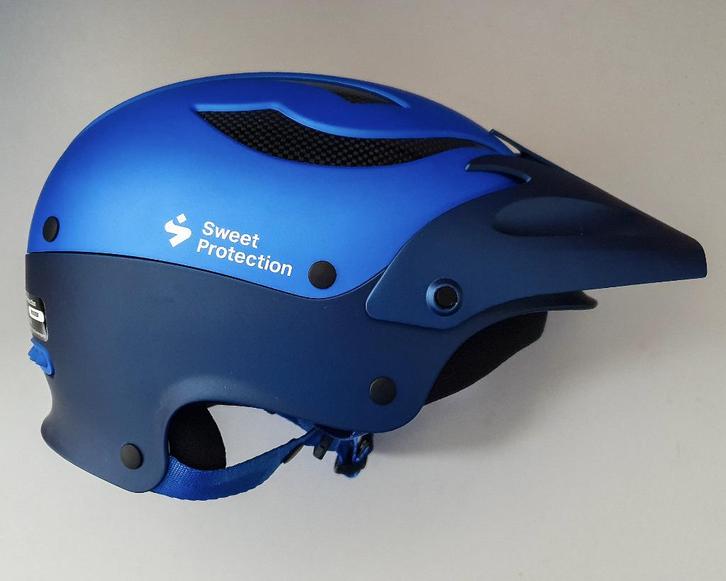 Sweet rocker wildwater helm (Matte Race Blue Metallic), Watersport en Boten, Watersportkleding, Zo goed als nieuw, Overige typen