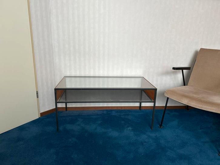 Stijlvolle vi ntage (1960)Salontafel met Glas en Metaal., Huis en Inrichting, Tafels | Salontafels, Zo goed als nieuw, Minder dan 50 cm