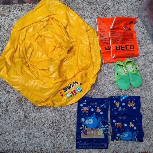 Baby zwemband babyfloat zwembandjes zwemschoenen, Kinderen en Baby's, Babykleding | Baby-zwemkleding, Zo goed als nieuw, Zwem-accessoire