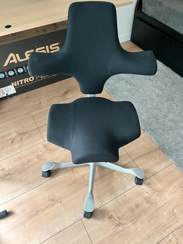 Hag Capisco 8106 Ergonomische Bureaustoel - Perfecte Staat, Huis en Inrichting, Bureaustoelen, Zo goed als nieuw, Bureaustoel