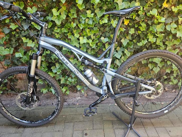 Mtb/ Mountainbike Intense Spider  Fully Maat:L (VS build)!, Fietsen en Brommers, Fietsen | Mountainbikes en ATB, Zo goed als nieuw