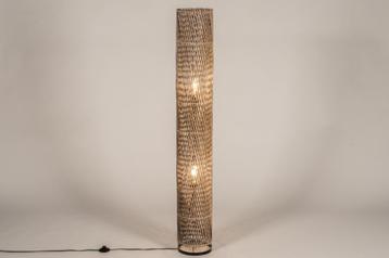 vloerlamp bamboe zwart riet bank hoekbank tafel stoel lamp beschikbaar voor biedingen