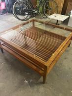Prachtige Vintage Teak Salontafel met Glazen Blad - Jaren 60, Huis en Inrichting, Tafels | Salontafels, Ophalen, Gebruikt, Vierkant