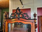 Willem III vitrinekast, Ophalen