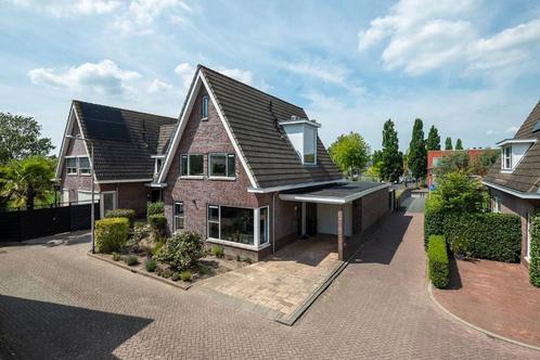 Fraaie Villa aan het water vlakbij Gorinchem, Huizen en Kamers, Huizen te koop, Zuid-Holland, 200 tot 500 m², Vrijstaande woning