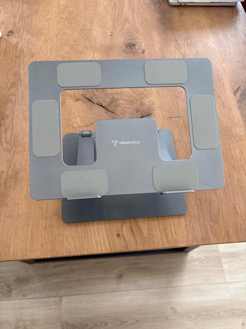 Trendfield Laptopstandaard - Zo goed als nieuw, Computers en Software, Laptopstandaarden, Zo goed als nieuw, In hoogte verstelbaar