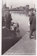 Enkhuizen. Visserschip (Botter), Verzenden, 1940 tot 1960, Gelopen, Noord-Holland