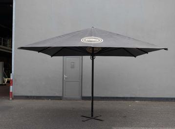 parasol zwart lipton beschikbaar voor biedingen